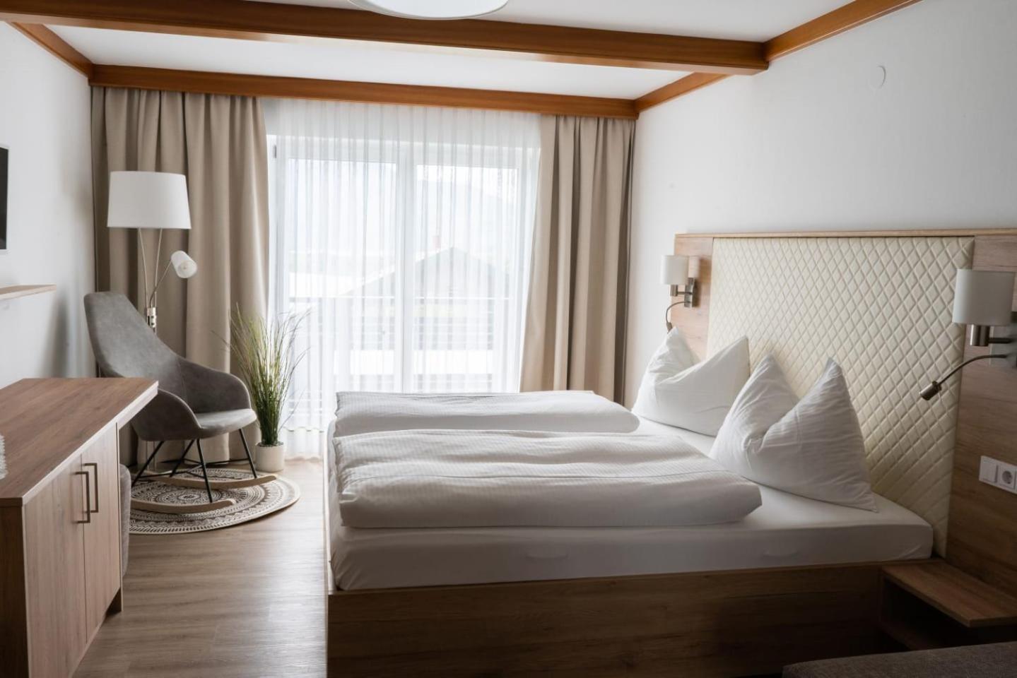 Double Room Lake View Balcony